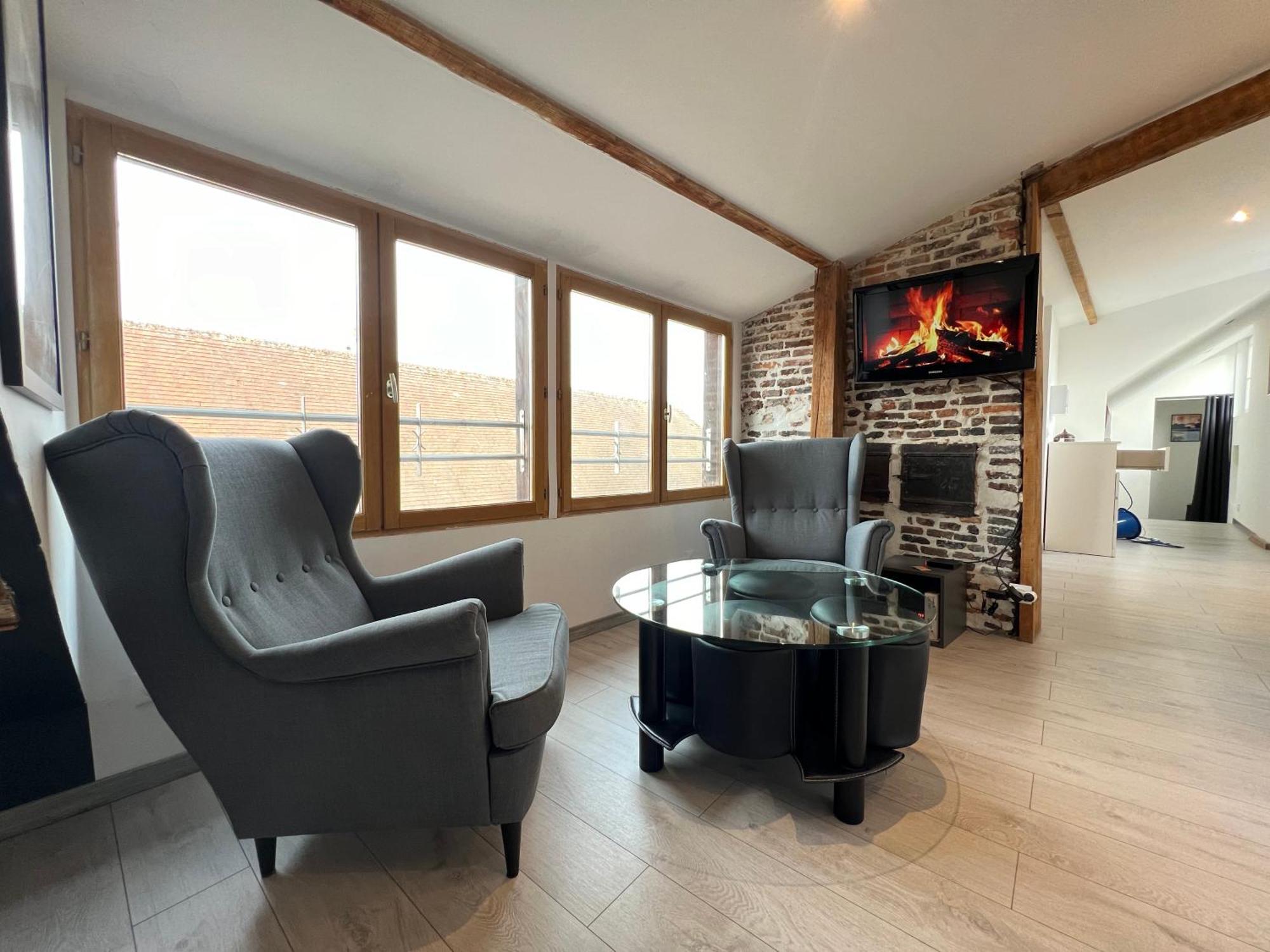 Bellevue Appartement Sous Les Toits Hypercentre Climatise โดล ภายนอก รูปภาพ